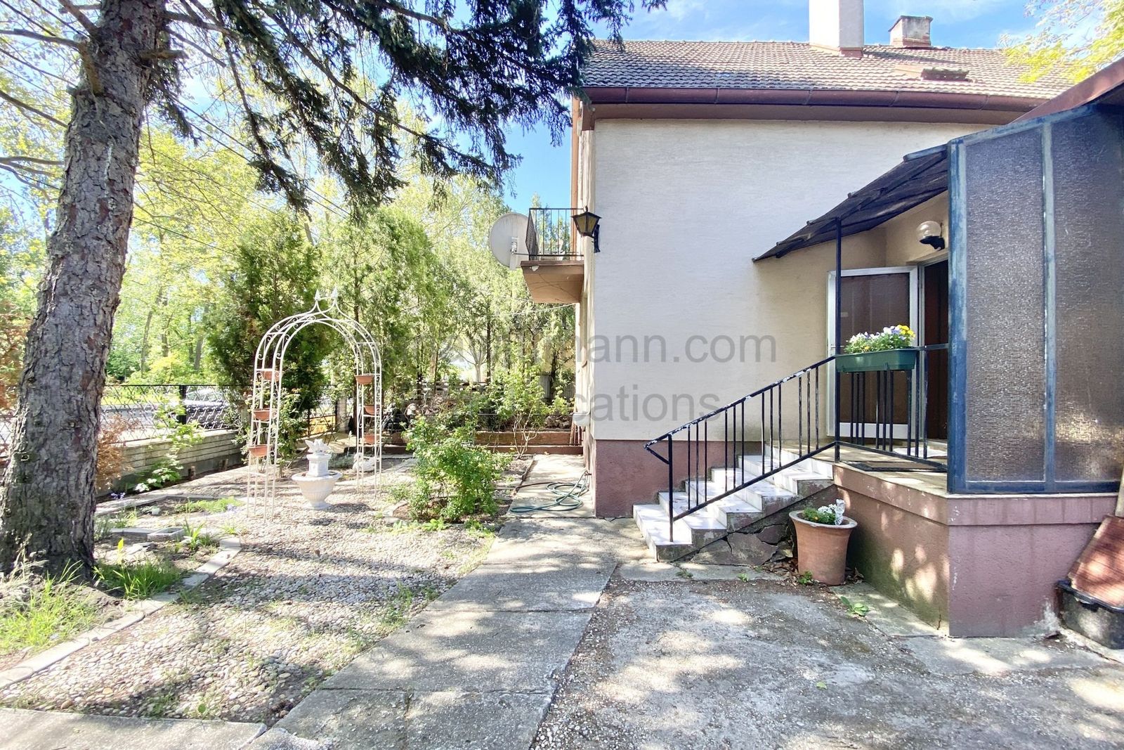 Location 243 - Photo 13