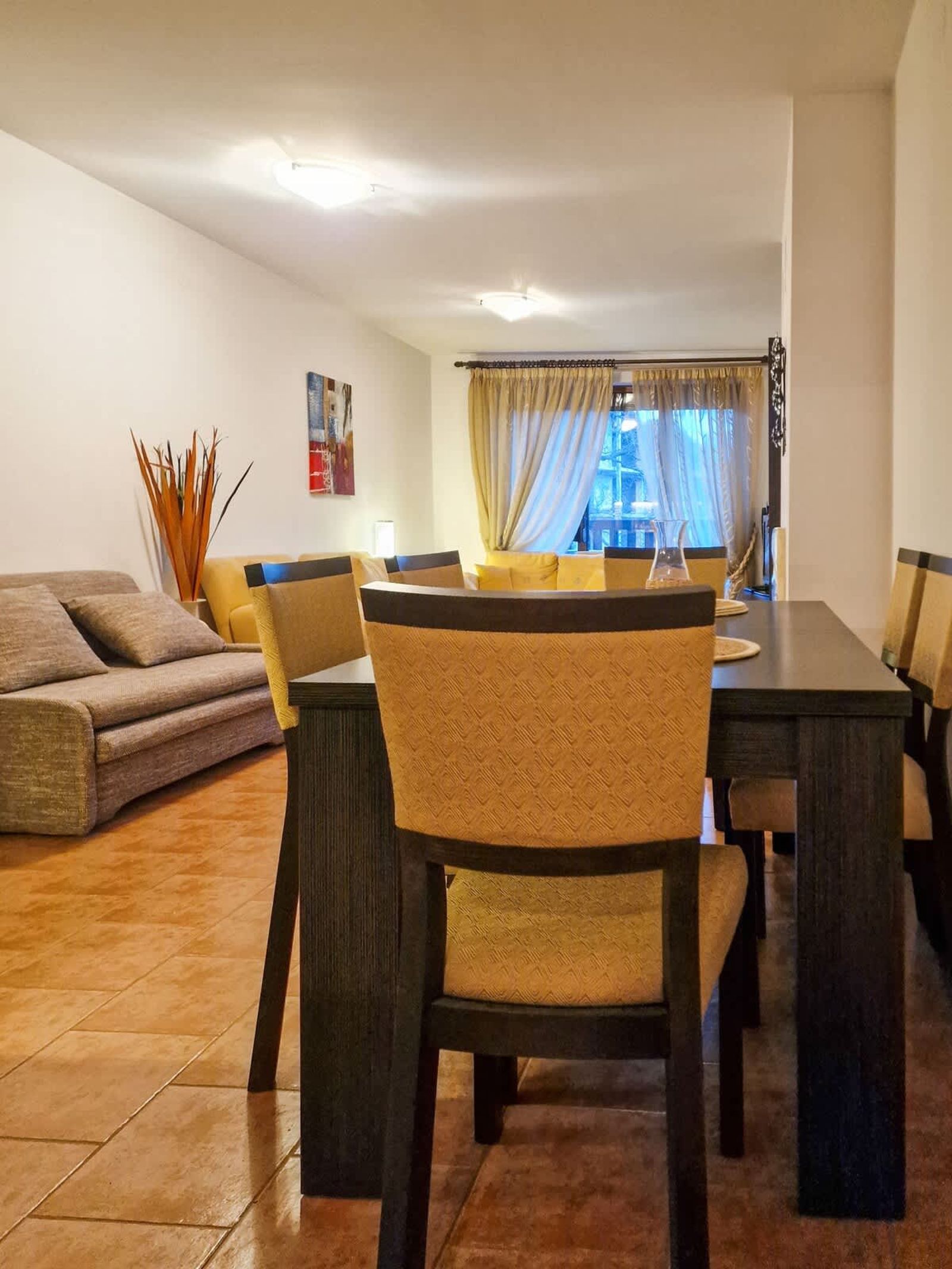 Cozy 2-Bedroom Stay with Parking in OLD INN Bansko - Photo 9