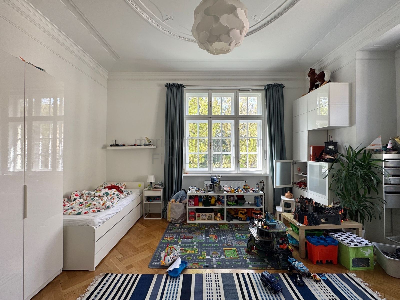 Location 490 - Photo 14