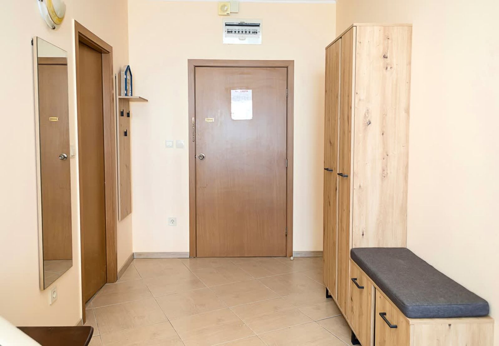 Cozy Retreat with Sea View &amp; Balcony | Nikea Park - Photo 12