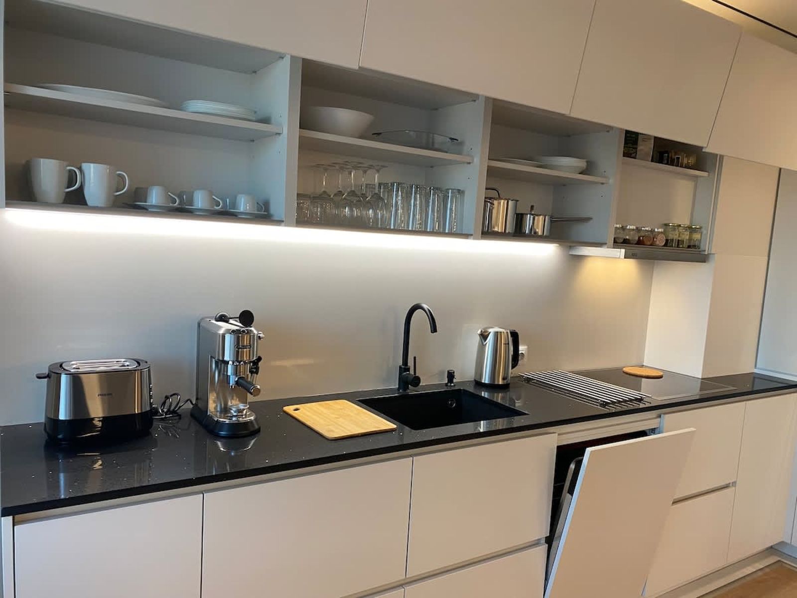 Gran Capital - Top Central Apartment, Free Parking - Photo 3