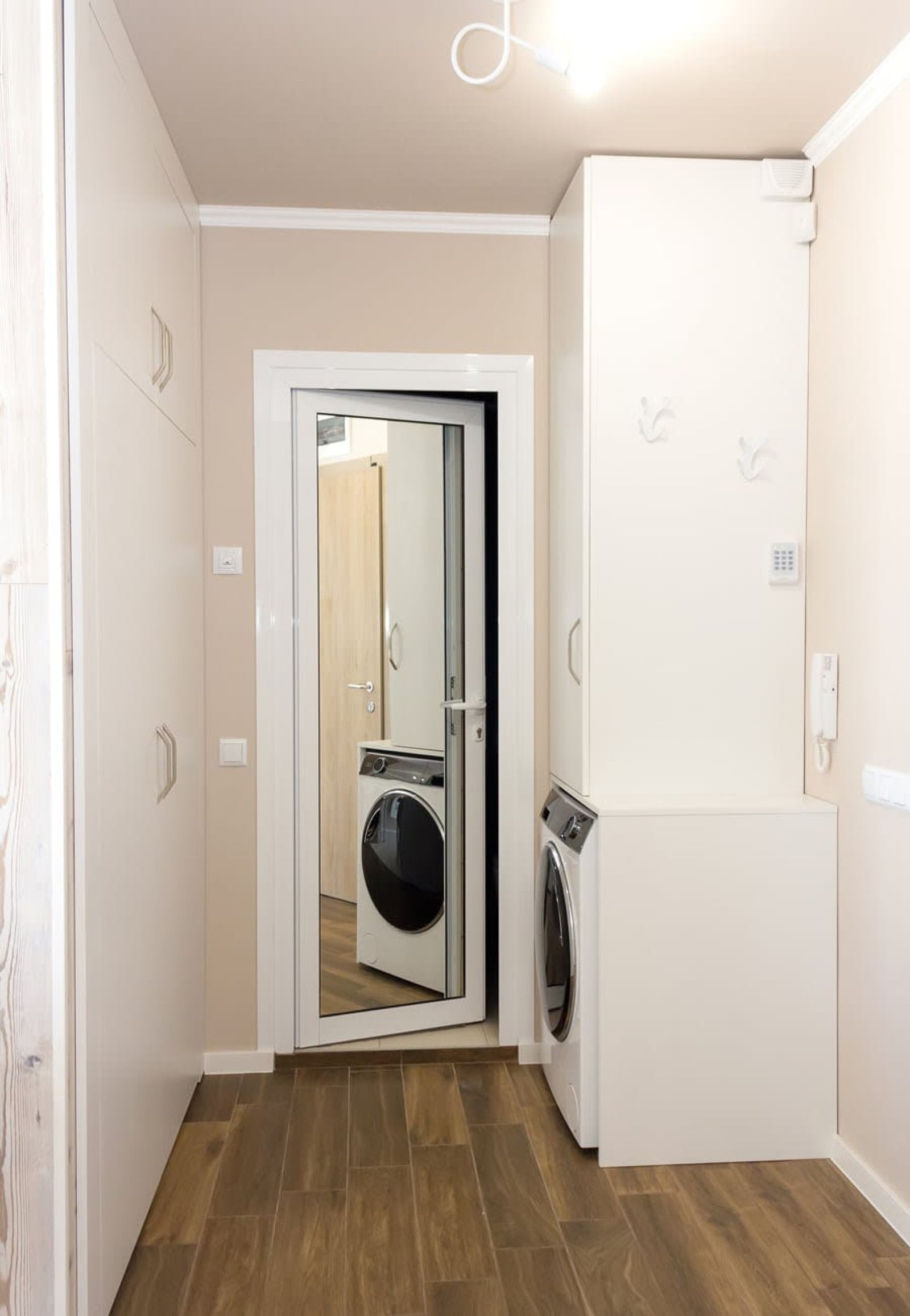 Sunny Blue  One-Bedroom Flat with Balcony - Photo 22