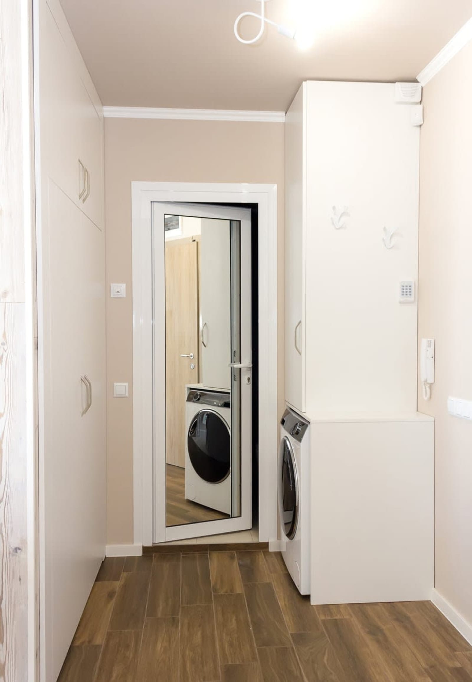 Sunny Blue  One-Bedroom Flat with Balcony - Photo 22