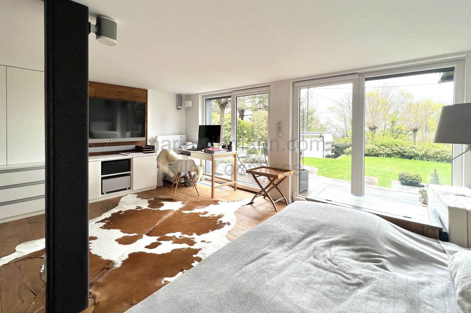 Location 242 - Photo 2