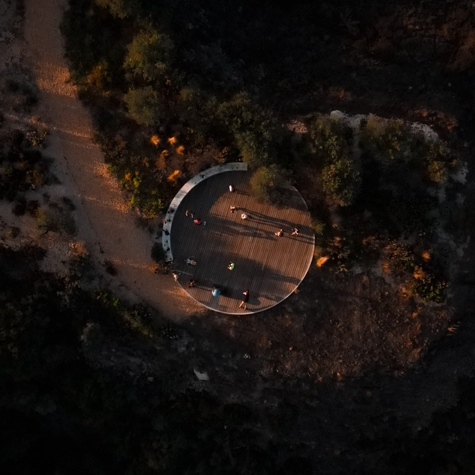 Casa da Volta — Contemporary Walled Villa with Courtyards &amp; Exceptional Natural Light - Photo 32