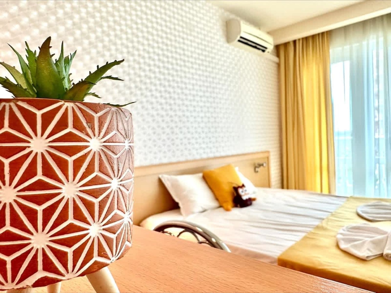 Miramar Palace Studio with Balcony - Photo 25