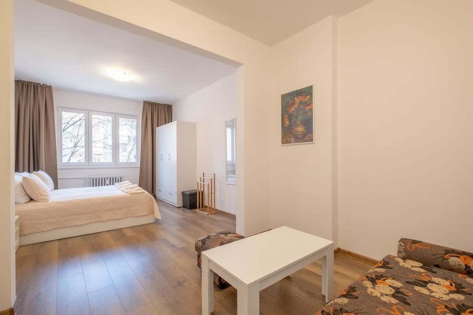 Peaceful downtown location - 2 bedroom apartment - Photo 15