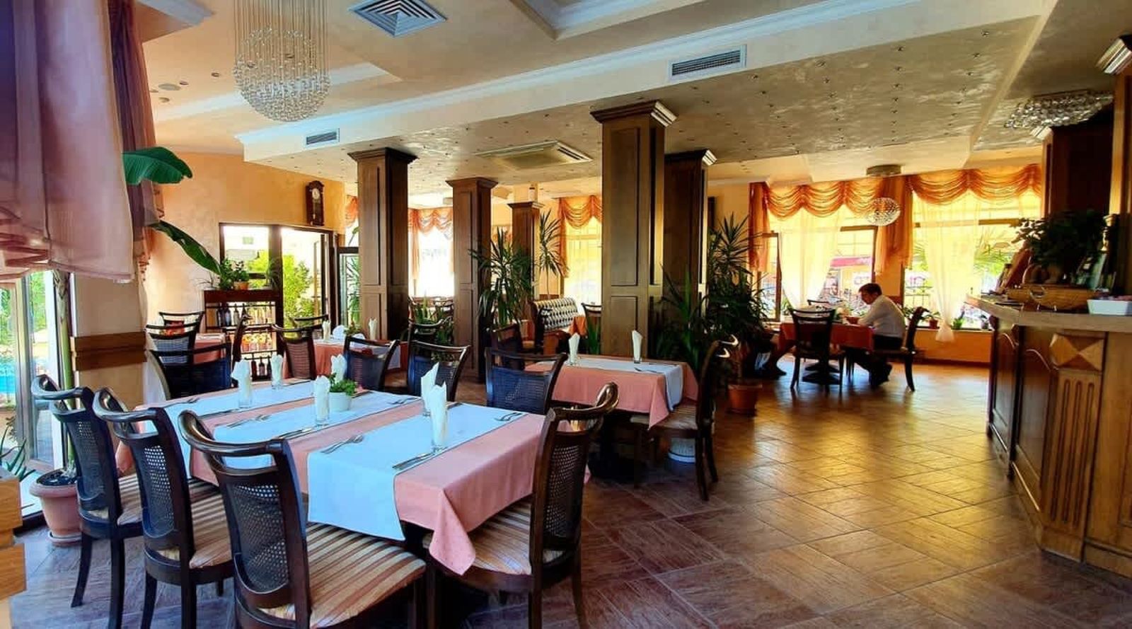 The Love Nest - 1BD Apartment in Sunny Beach - Photo 21