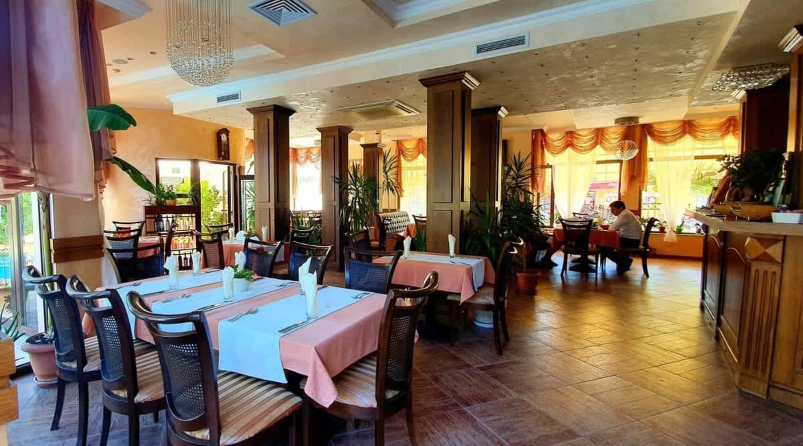 The Love Nest - 1BD Apartment in Sunny Beach - Photo 21