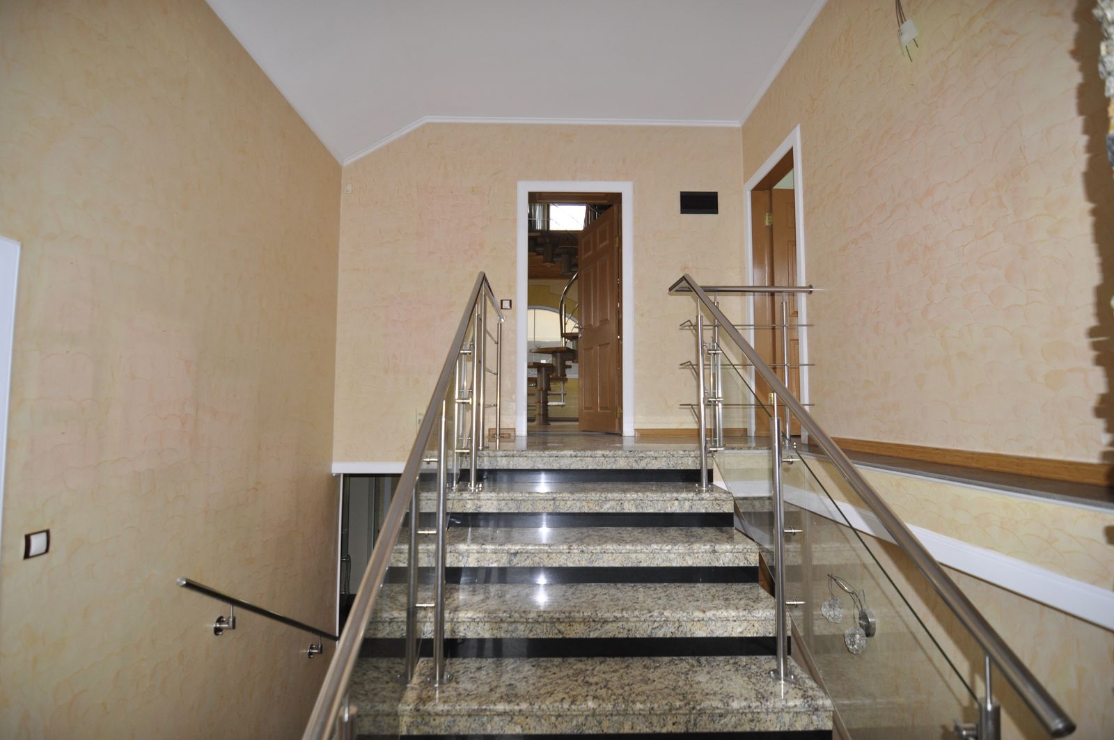 The Mosaic House - Photo 47