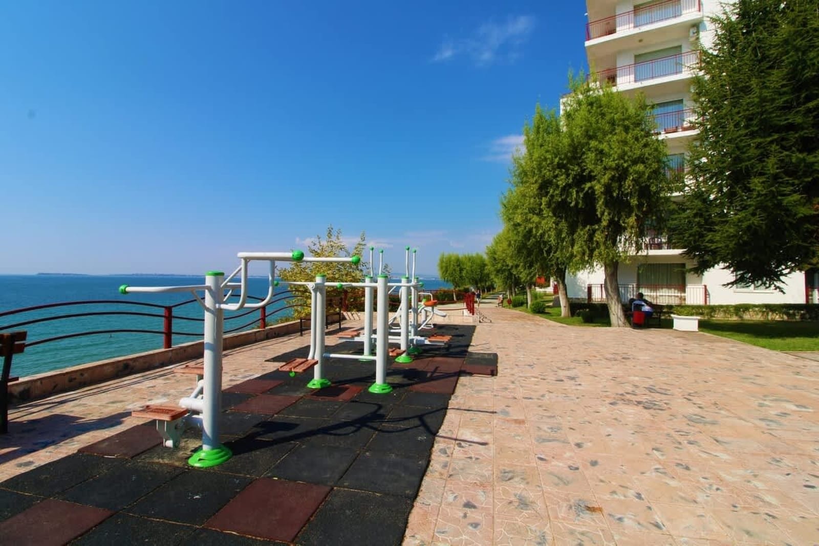 Imperial Fort Apartment with Sea View - Photo 11