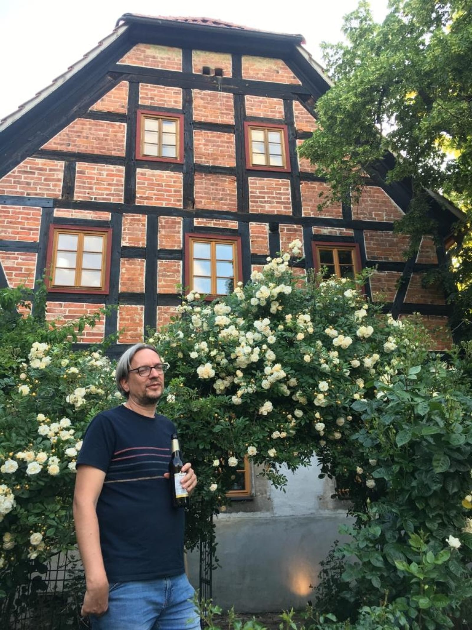 Historic Half-Timbered Farmhouse with Cinematic Garden &amp; Authentic European Atmosphere - Photo 21