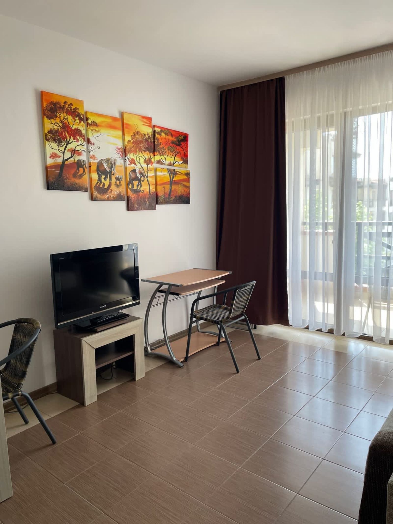 1BD Flat on the Beach with Parking - Photo 7