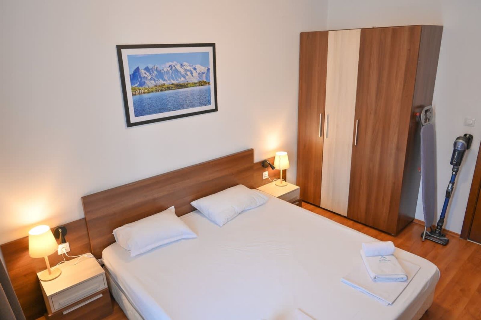 Cozy Flat with Pool &amp; Mountain Views, Near Gondola - Photo 13