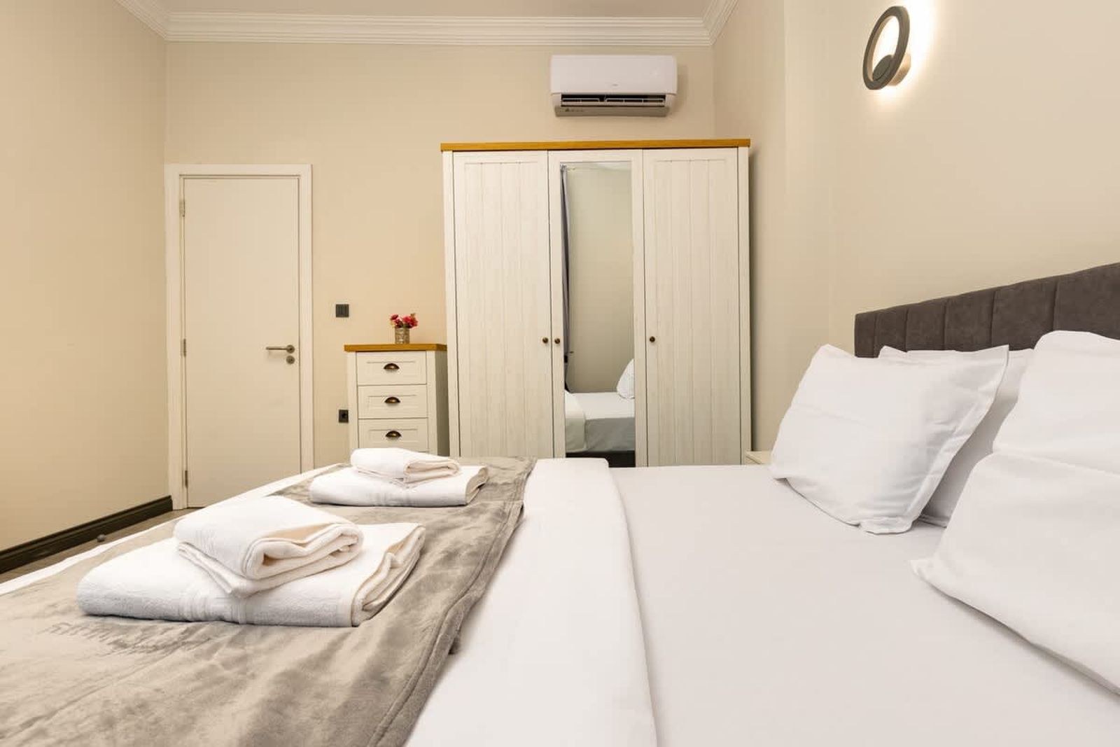 Central Apartments with Garden view - Apt No. 3 - Photo 16