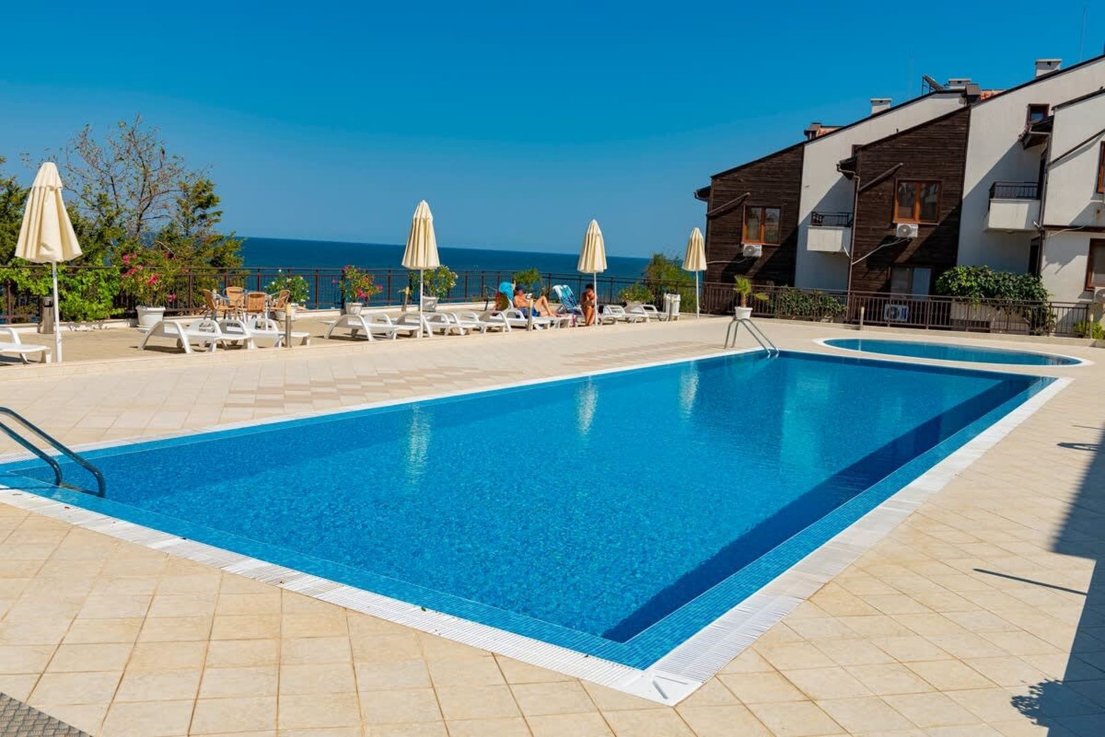 Family Apartment with Sea View in Apolon - Photo 8