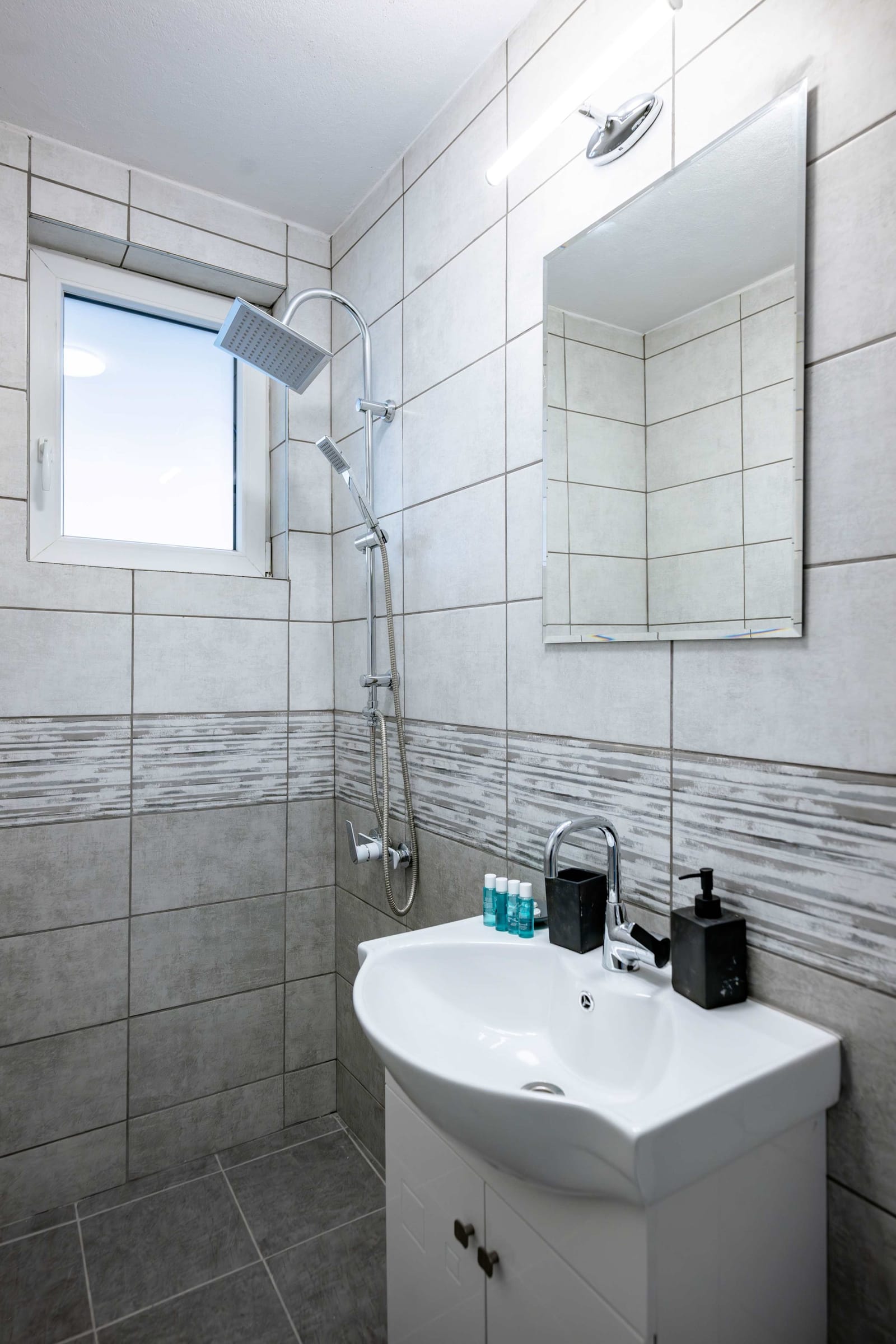 1BR Flat Steps from Metro and Tram Stops - Photo 19