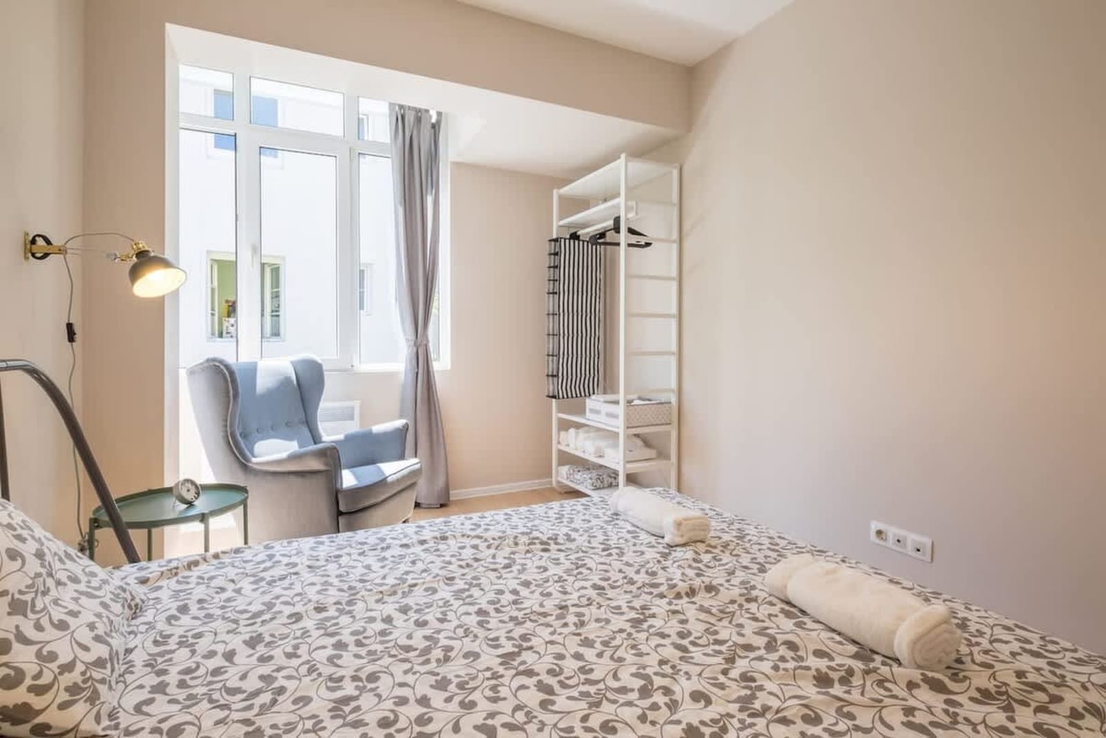 Enjoy The Ride | 2-BDR Lozenec Central Apartment - Photo 15