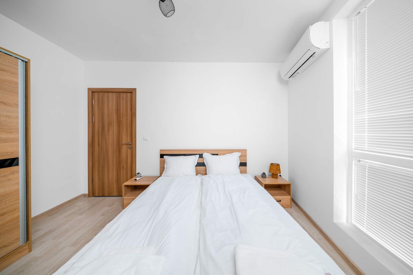 1BR Flat Steps from Metro and Tram Stops - Cover Photo