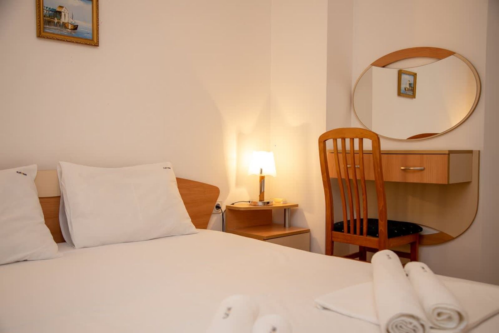 Convenient 2-Bedroom Flat next to Harmanite Beach - Photo 6