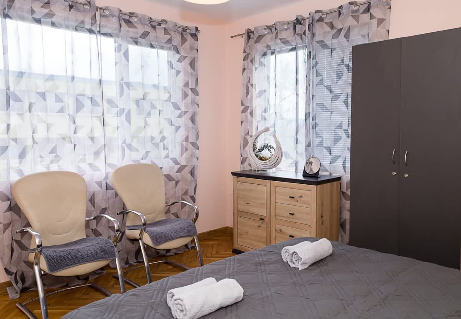 Two Bedroom Retreat I Near Municipality Varna - Photo 7