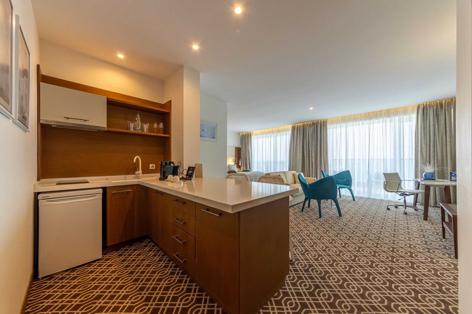 Two Bedroom Apartment in the Maritim Paradise Blue Hotel - Photo 9