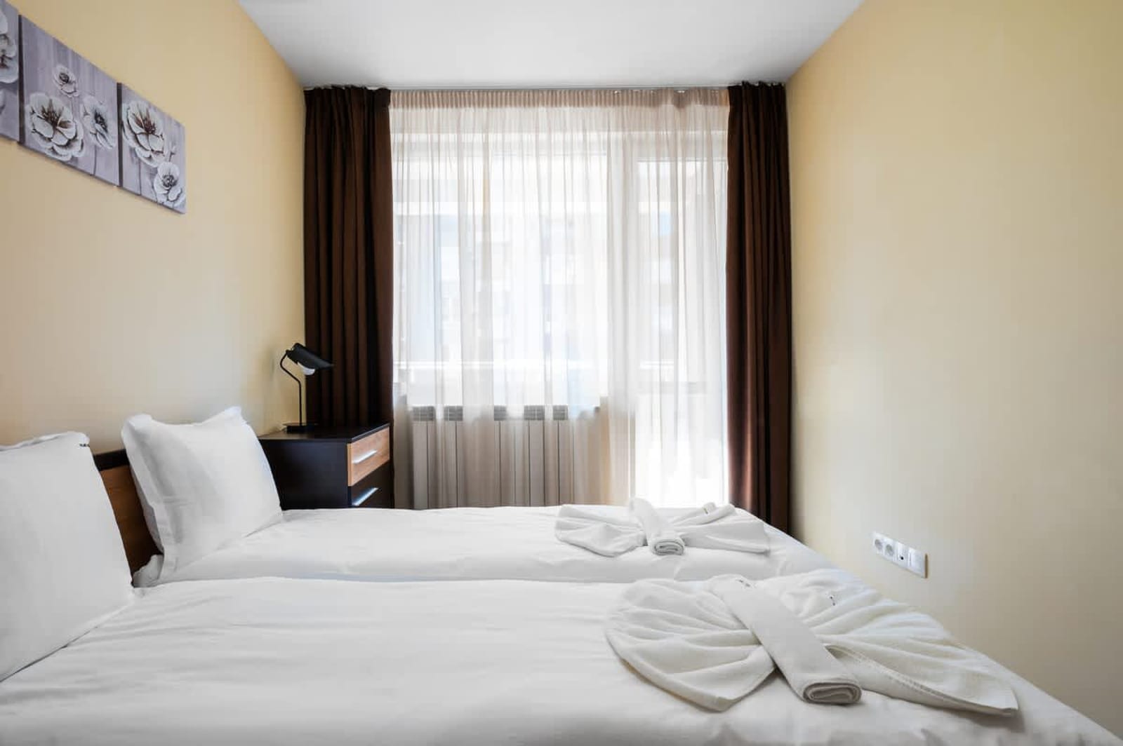 1-Bedroom Flat with Balcony in Sofia Center - Photo 9