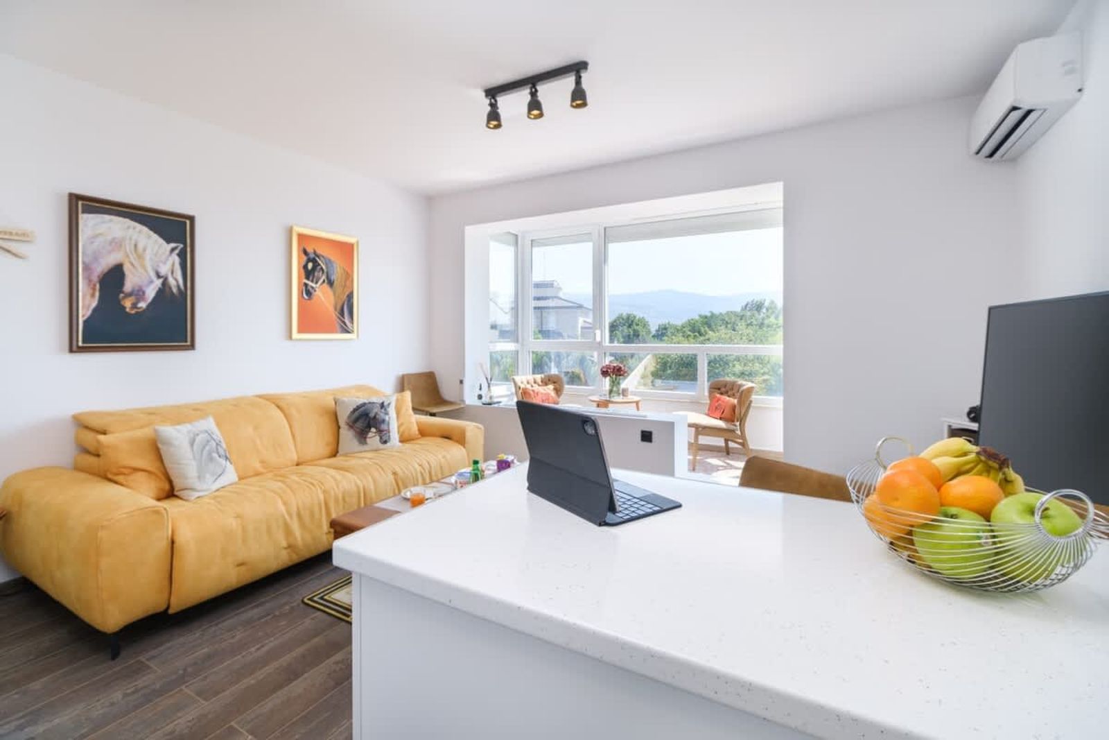 Serene Luxe Oasis Retreat on the Outskirts - Photo 27