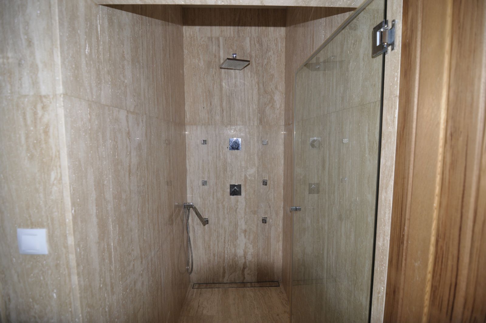 The Flower House - Photo 81