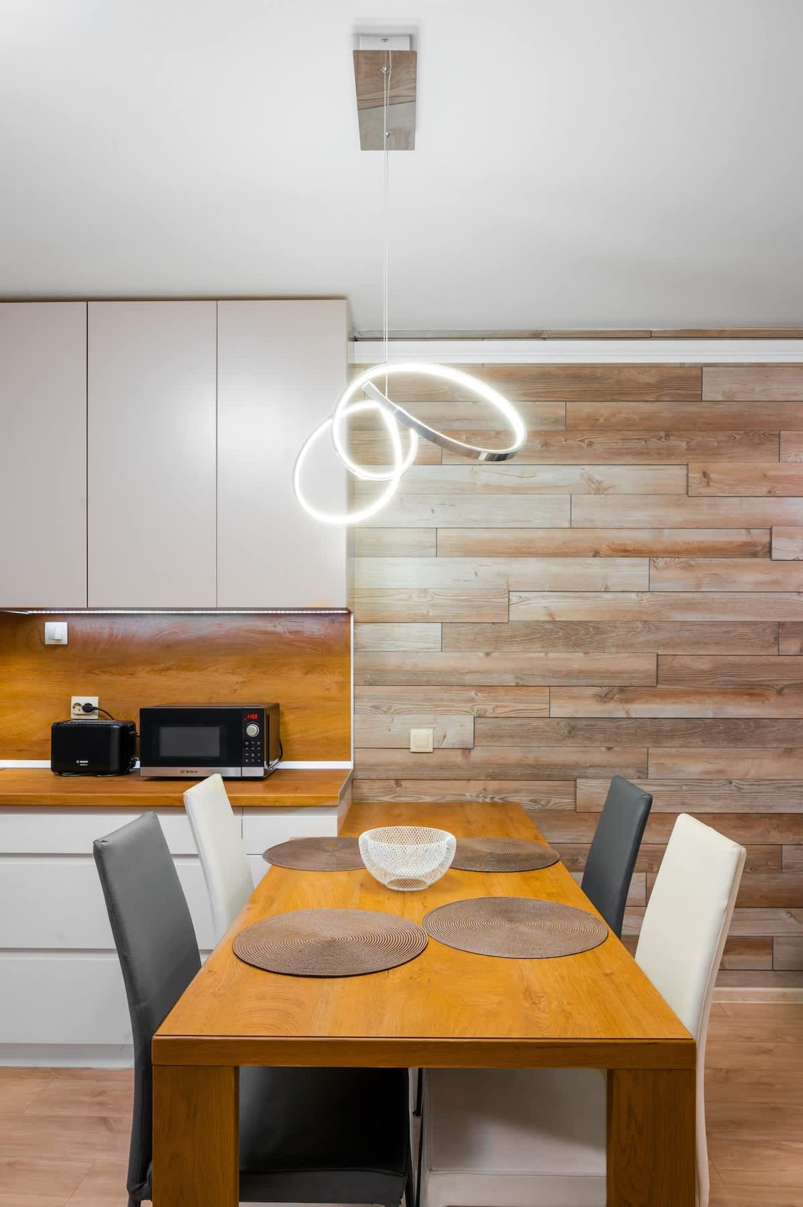 Urban Elegance at Its Finest Stylish 1-BD Flat - Photo 14