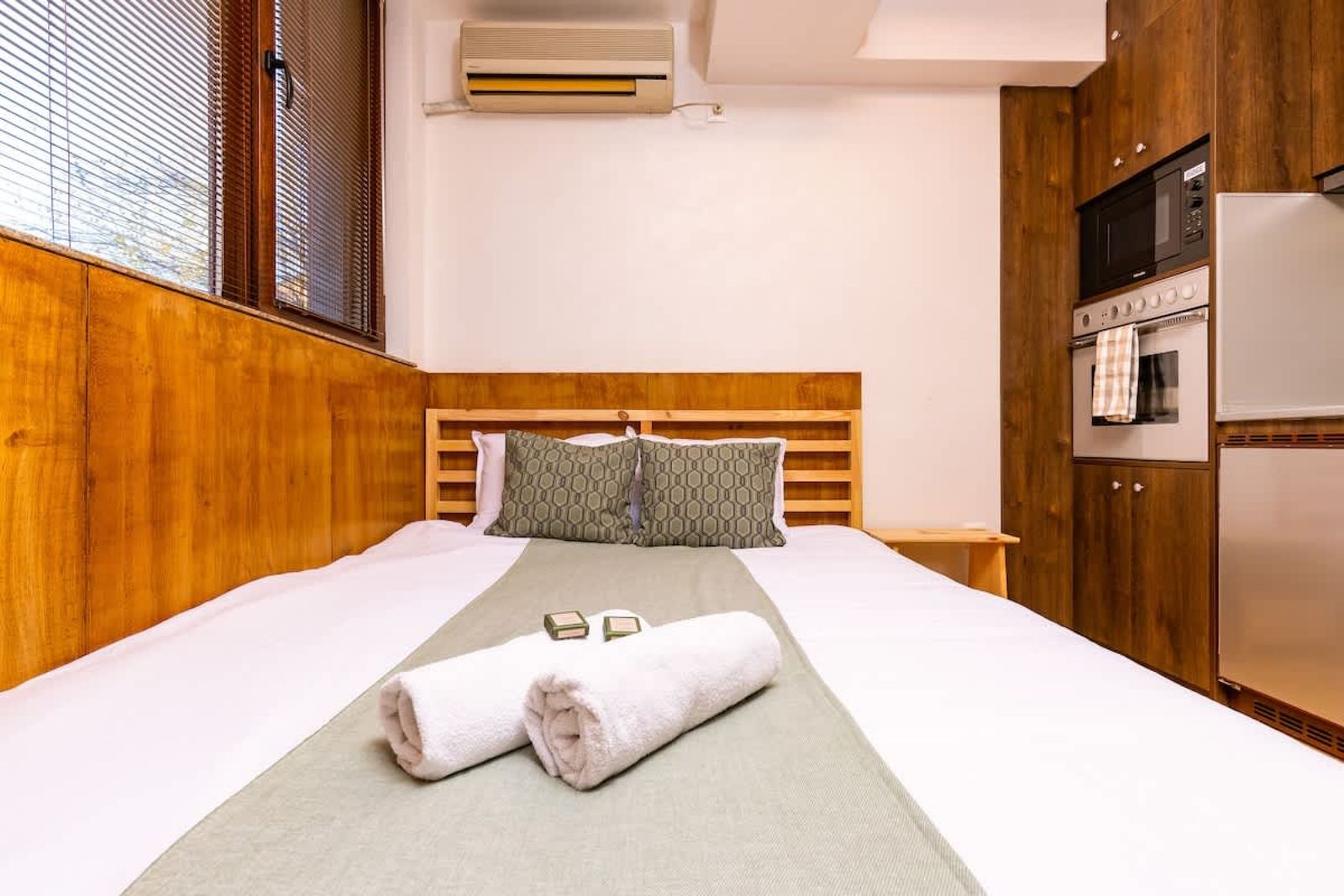 The Crash Pad Studio - Photo 13