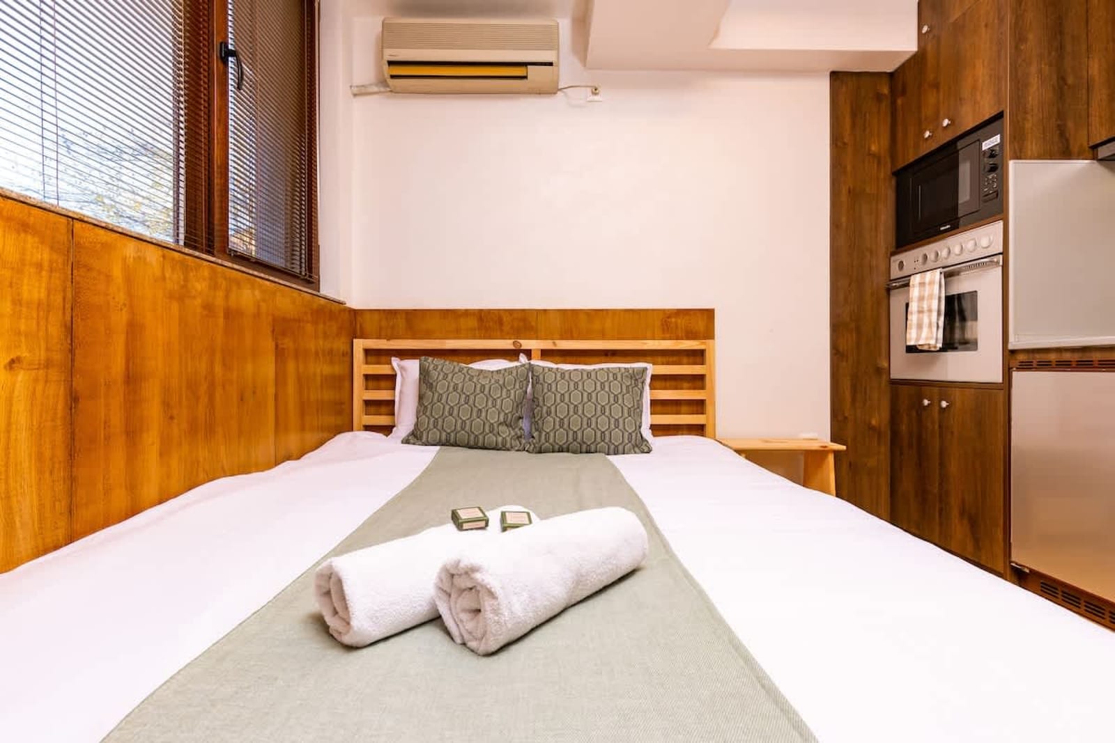 The Crash Pad Studio - Photo 13