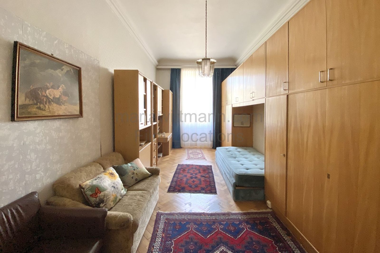 Classic Grand Apartment with Connecting Period Drawing Rooms - Photo 18