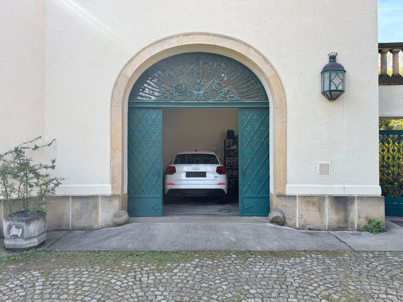 Location 490 - Photo 20