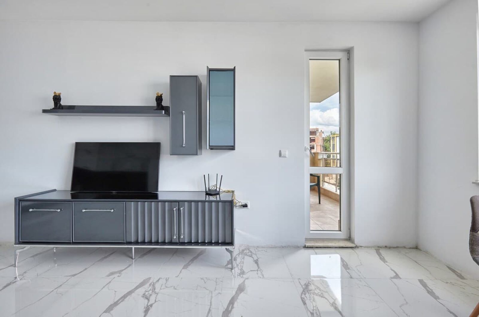 Sunny Seaside Retreat: 2BD Apartment in Nesebar - Photo 10