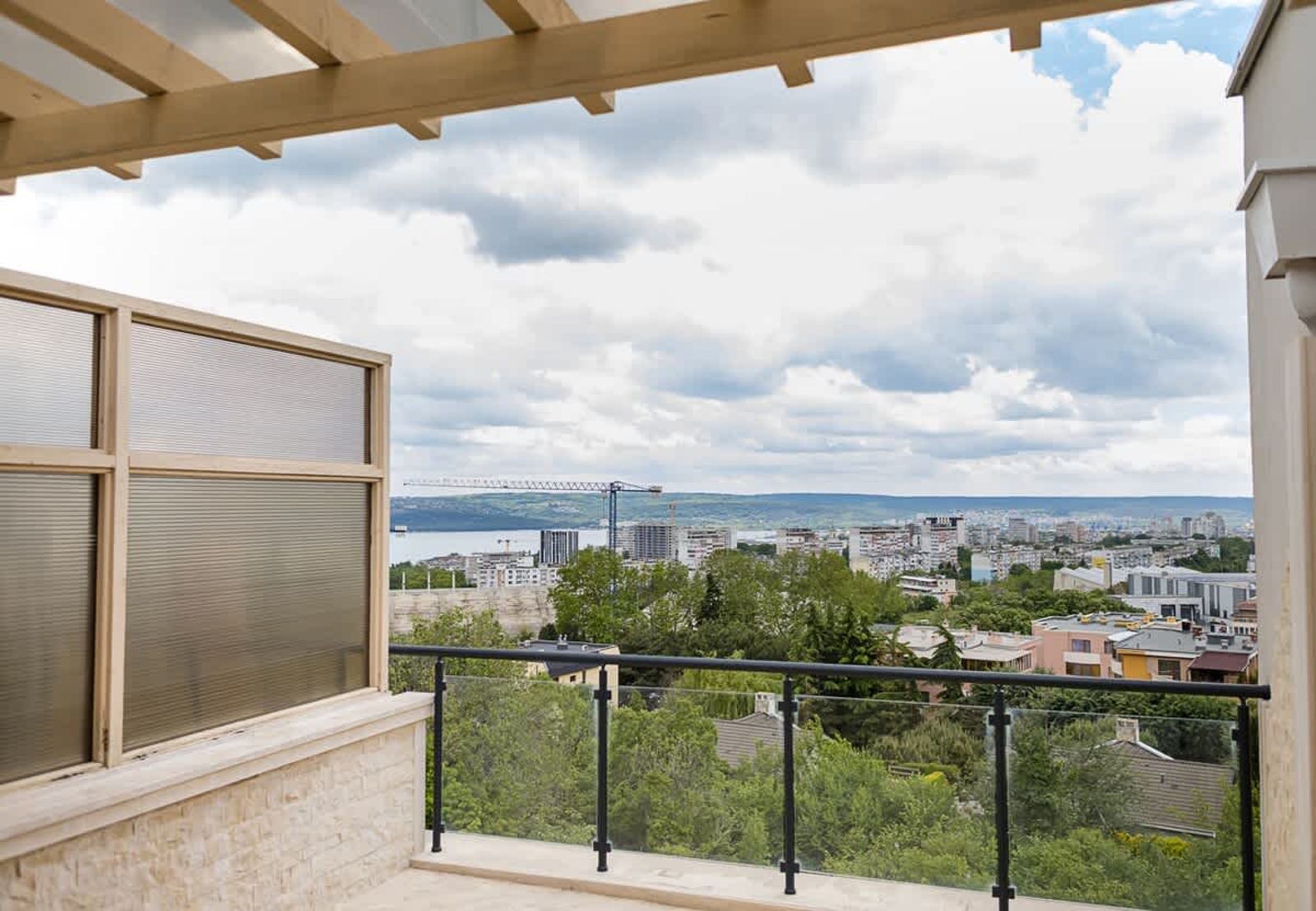 Stylish Flat with Balcony &amp; City Views–Briz, Varna - Photo 30