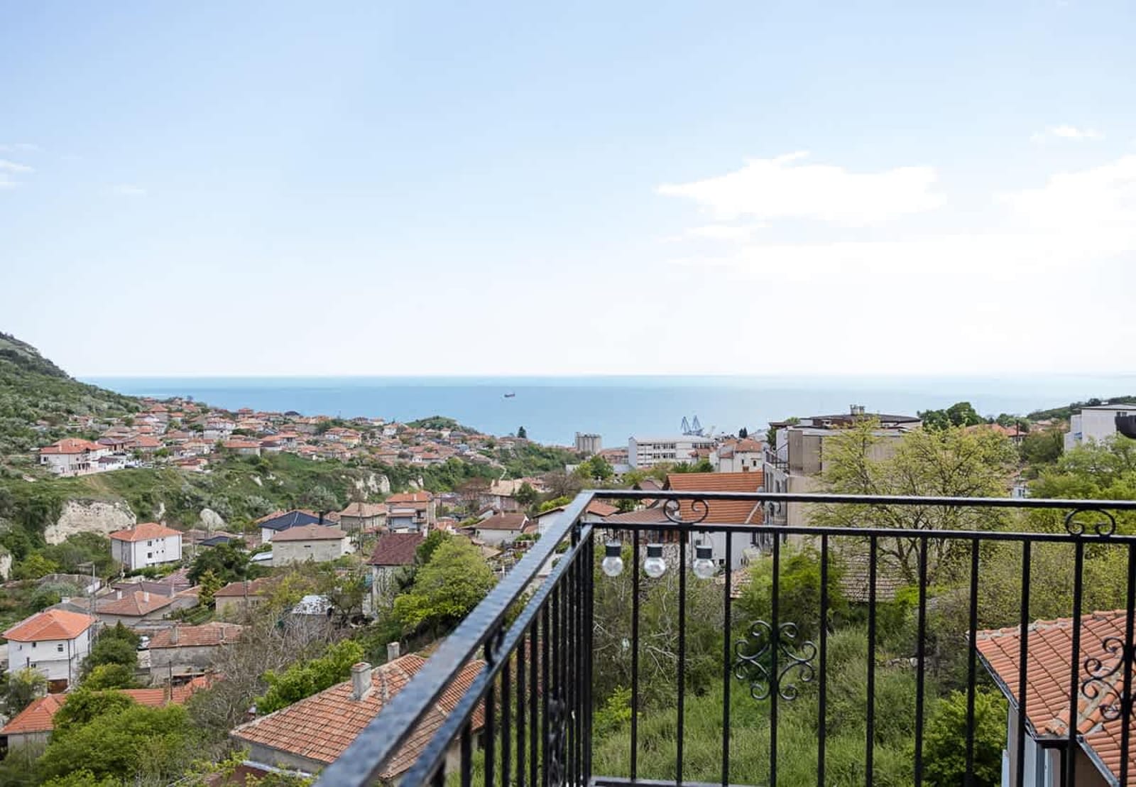 Panoramic Sea-View | 2-Bedroom Flat with Terrace - Photo 16