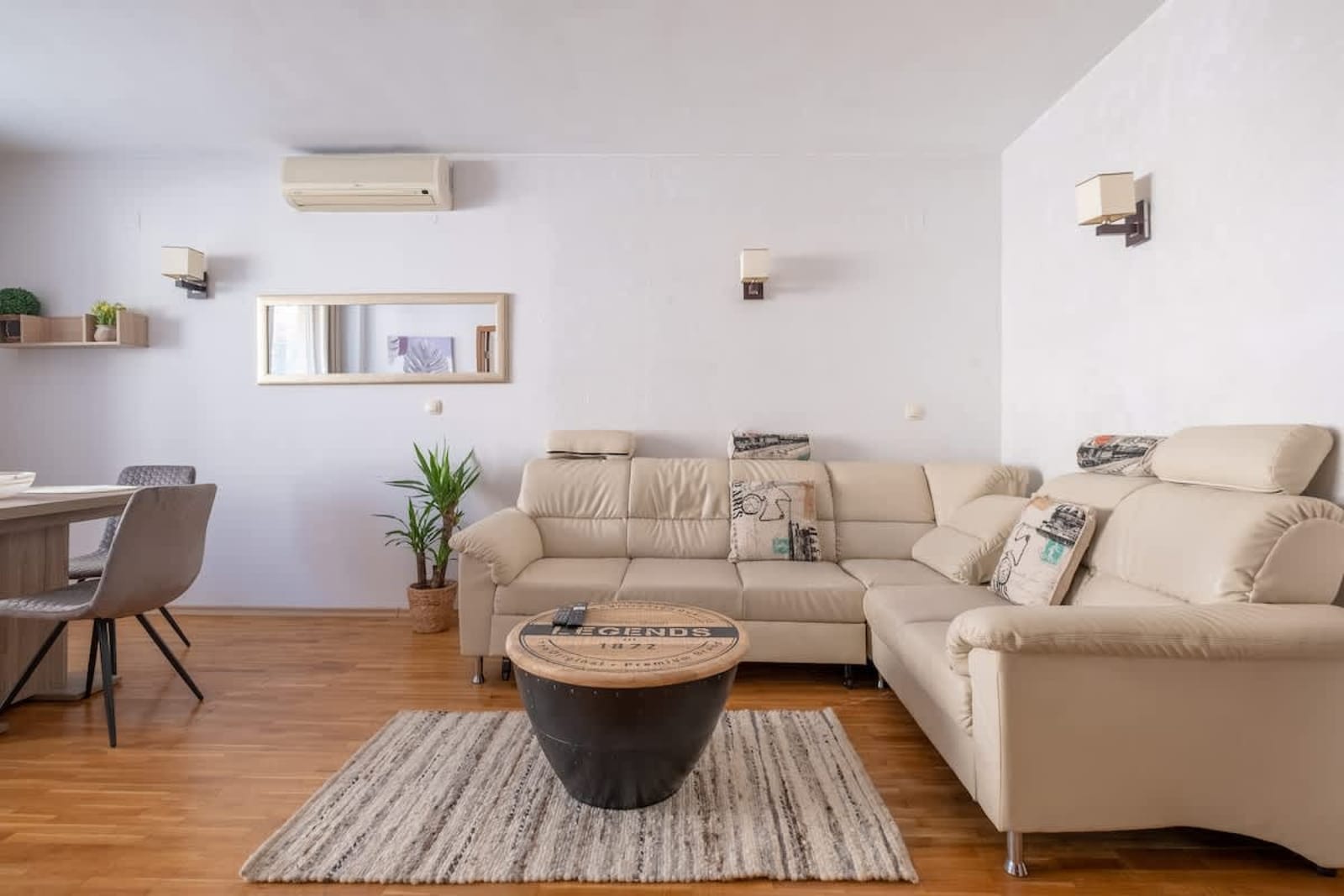 Spacious 1 bedroom apartment in a lively center - Photo 8