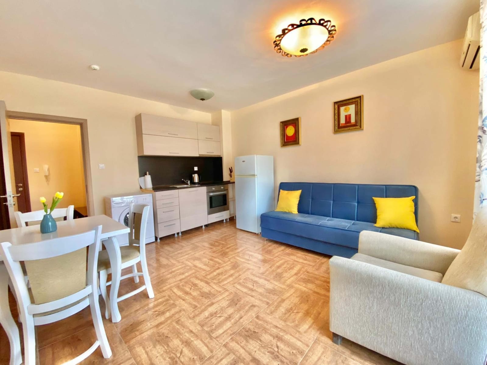 Cozy 1-Bedroom Apartment in Royal Bay - Cover Photo