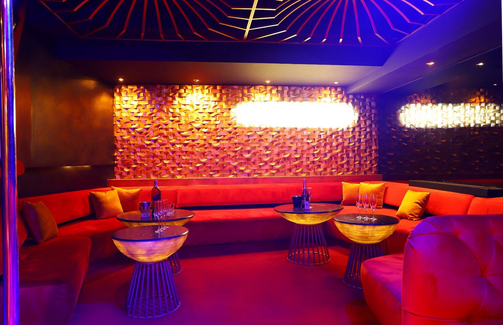 Kama Sutra Night Club - Photo 12