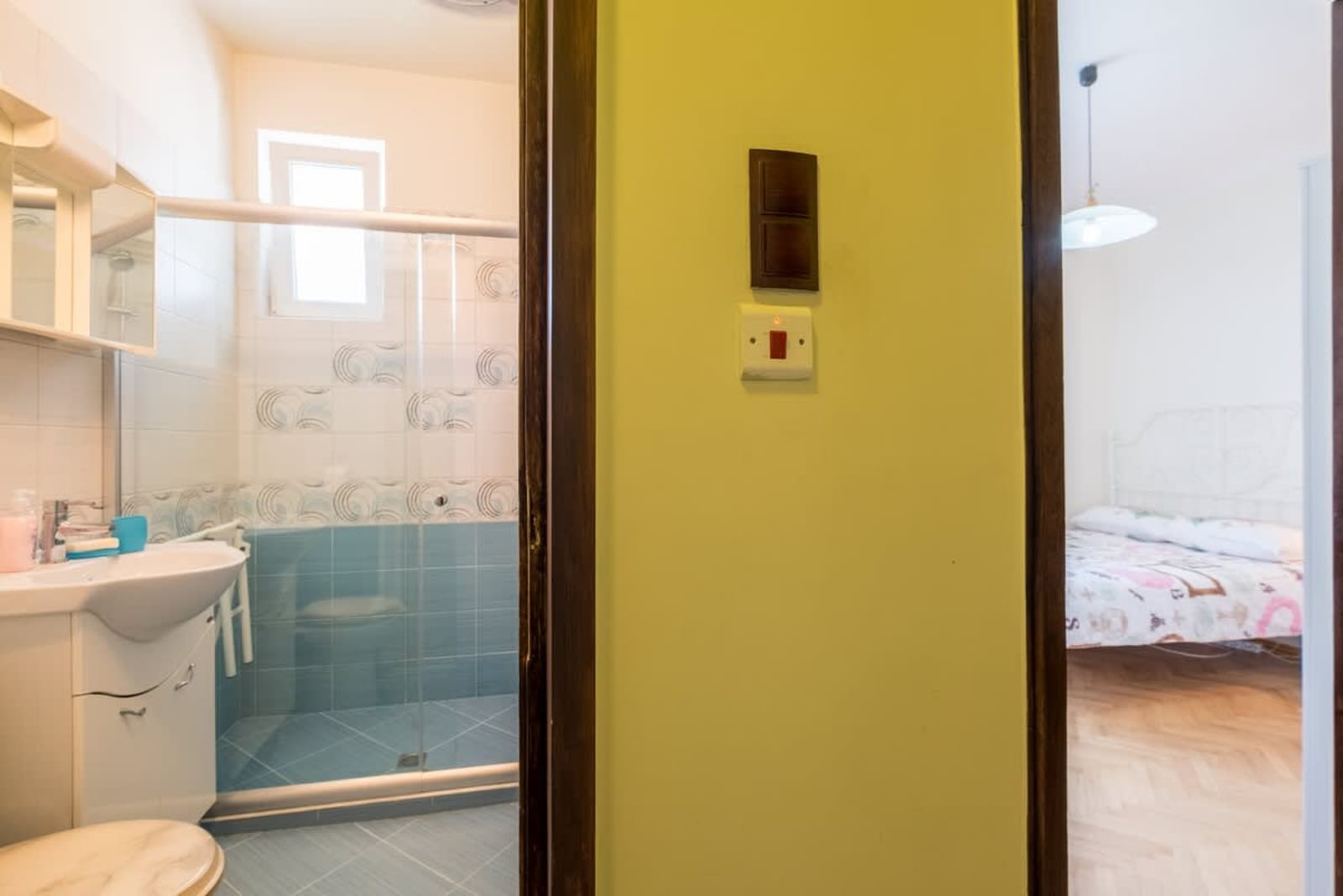 Very Central &amp; Aristocratic 2BDR w/ ACs - Photo 31