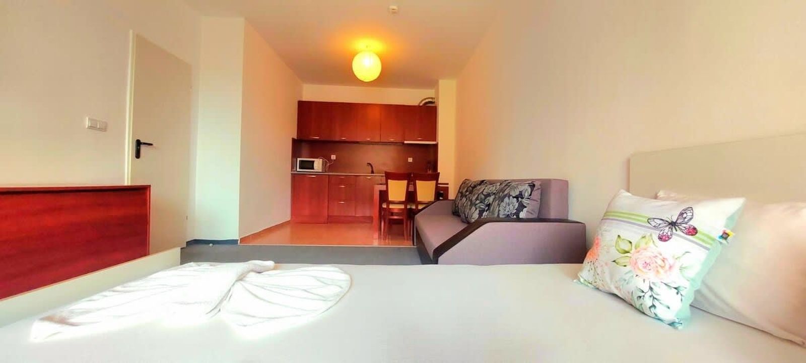 Marina Cape Cozy Studio with Balcony - Photo 4