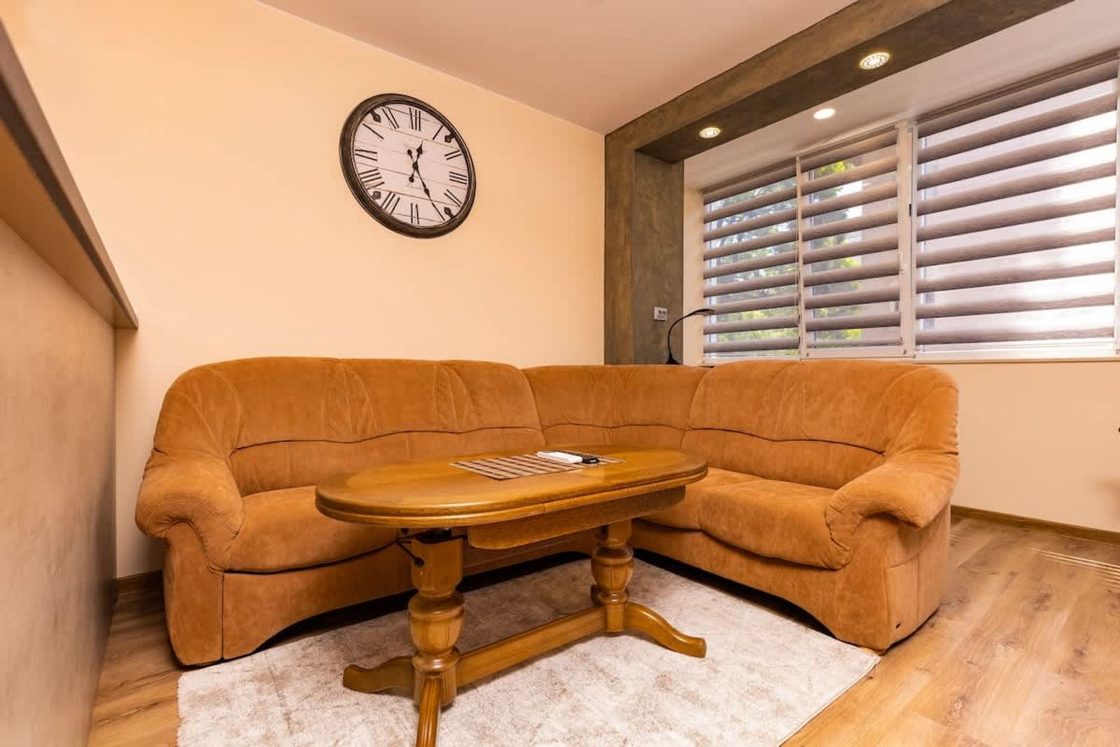 DaVinci Chic: Cozy Studio in the Heart of Plovdiv - Photo 5