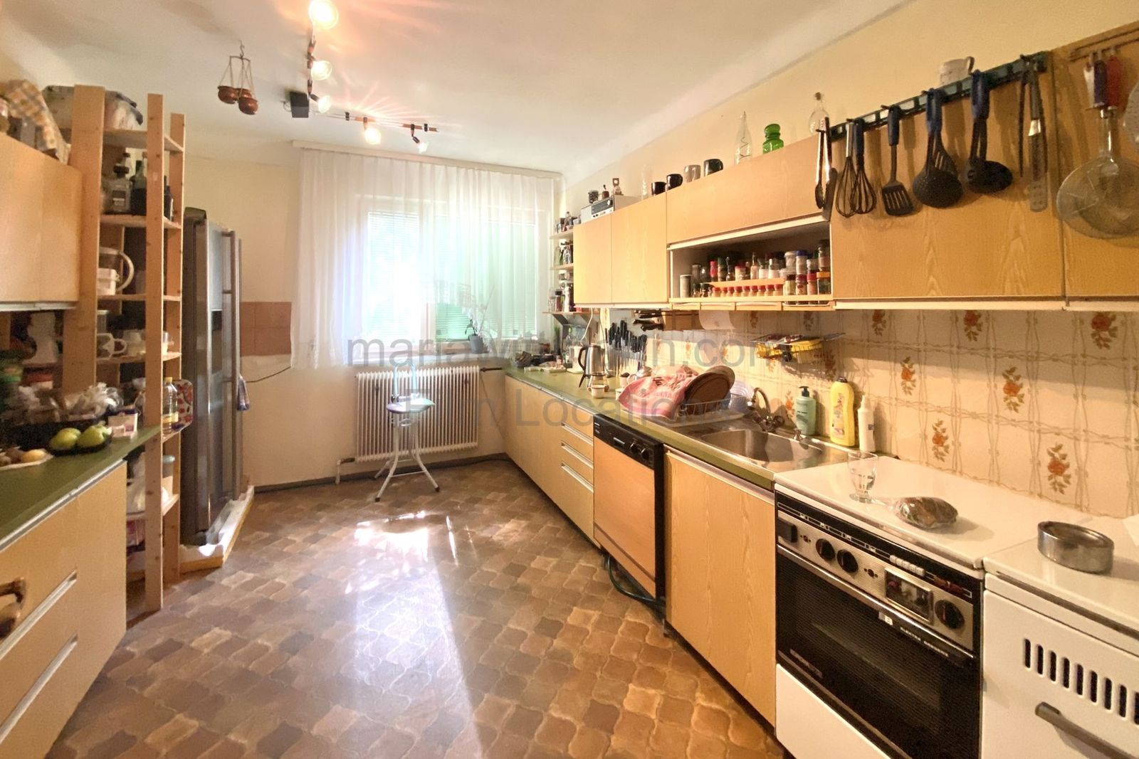 Location 243 - Photo 10