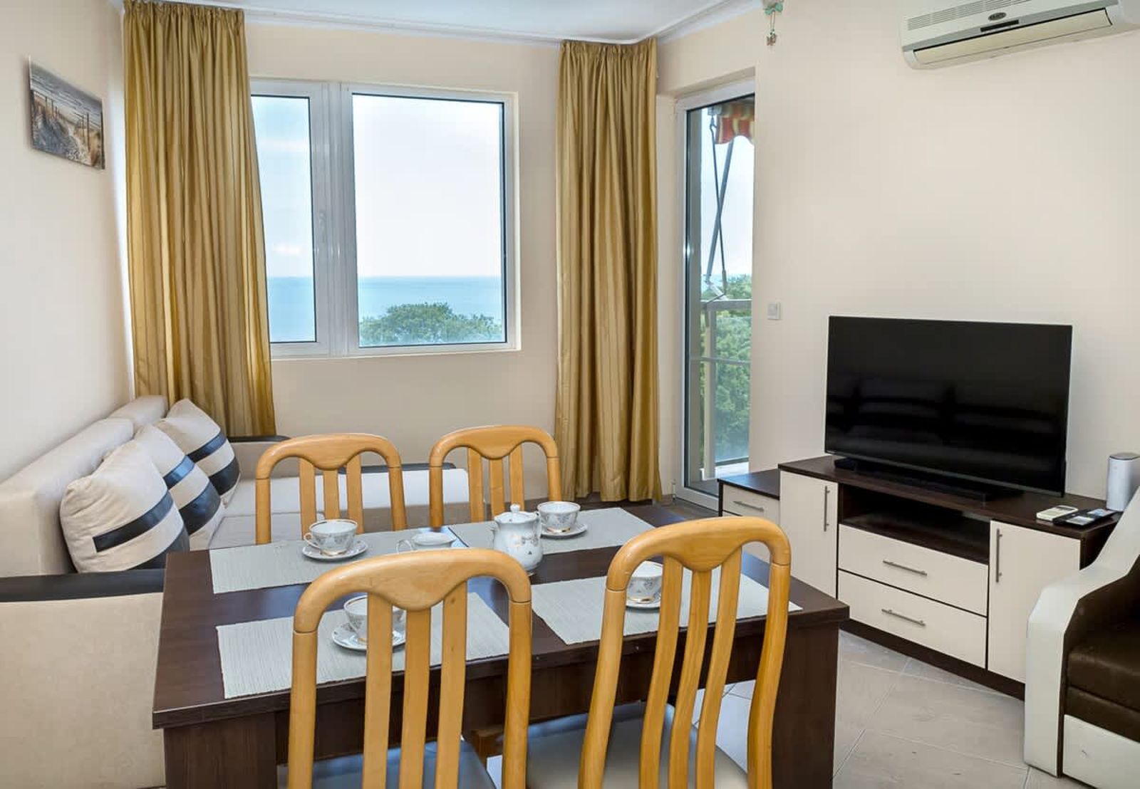 Cozy Retreat with Sea View &amp; Balcony | Nikea Park - Cover Photo