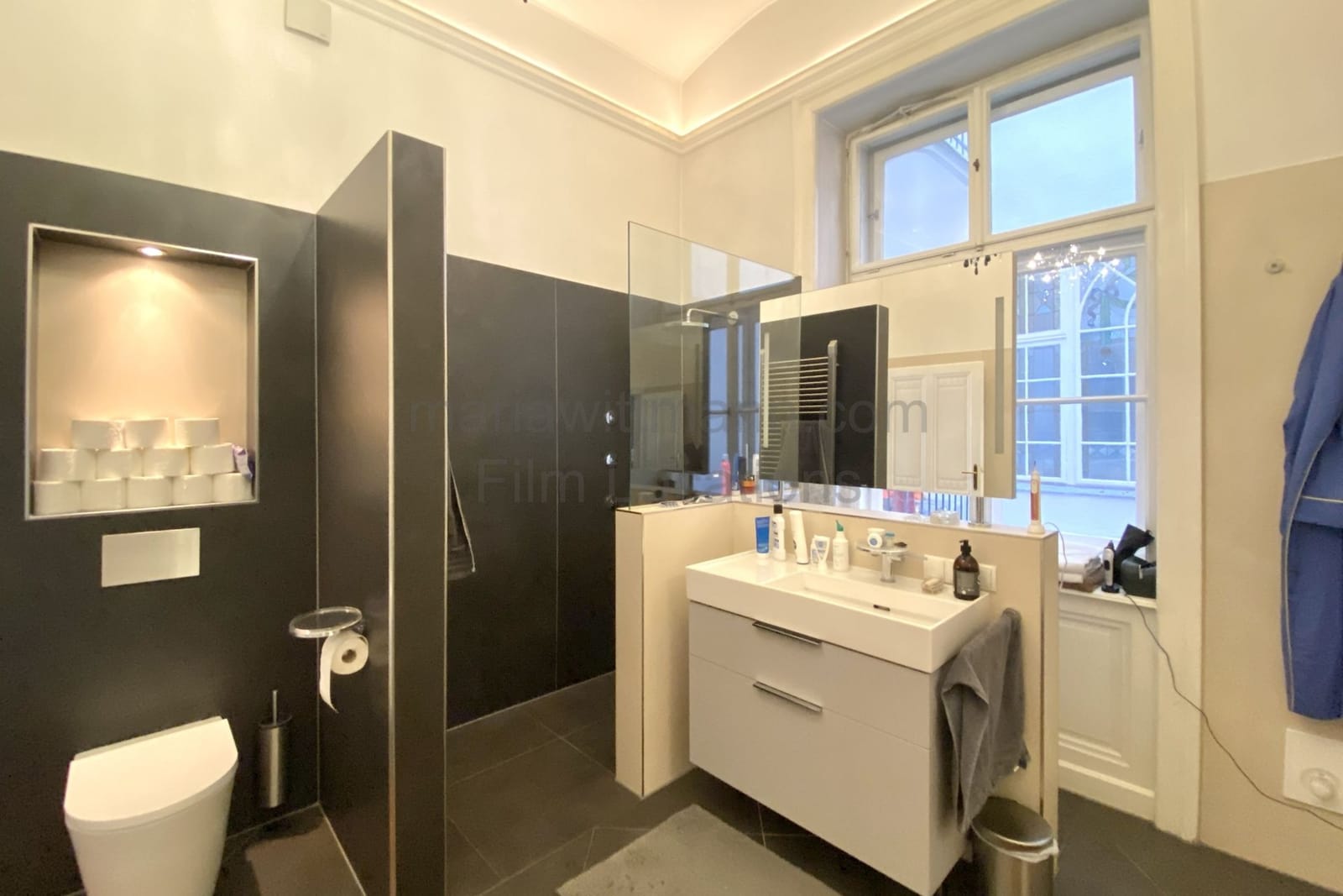 Location 110 - Photo 2