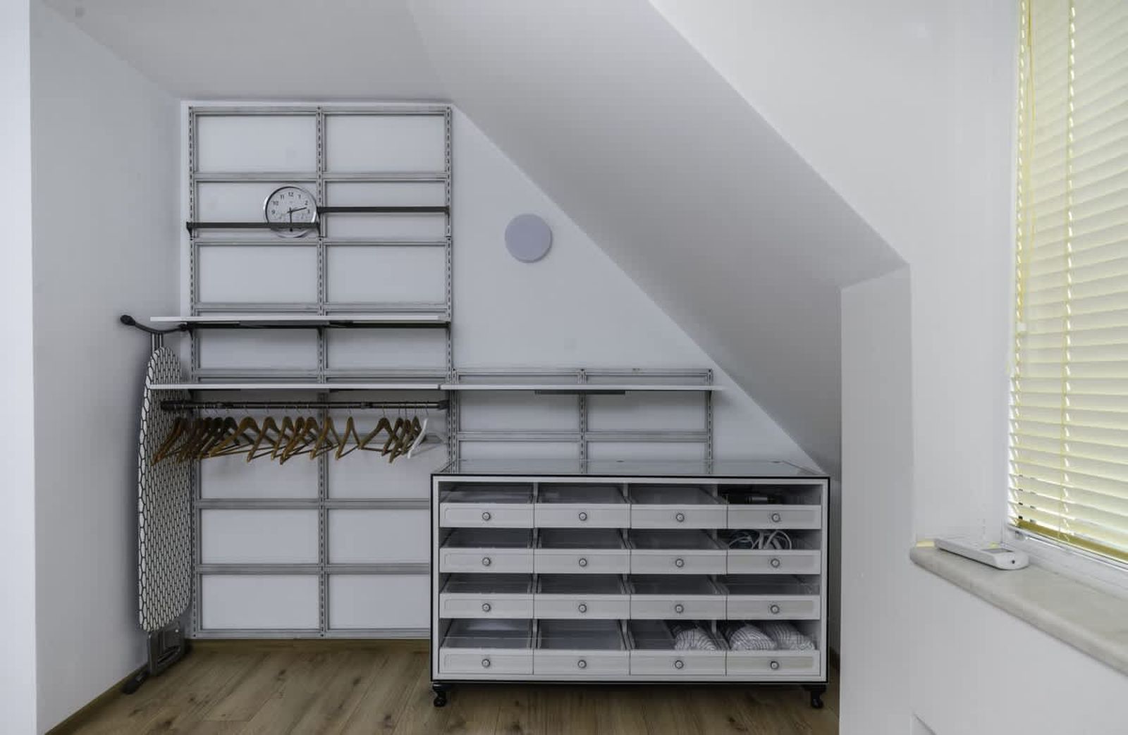 Charming &amp; Cozy 2BD Apartment with Natural Light - Photo 20