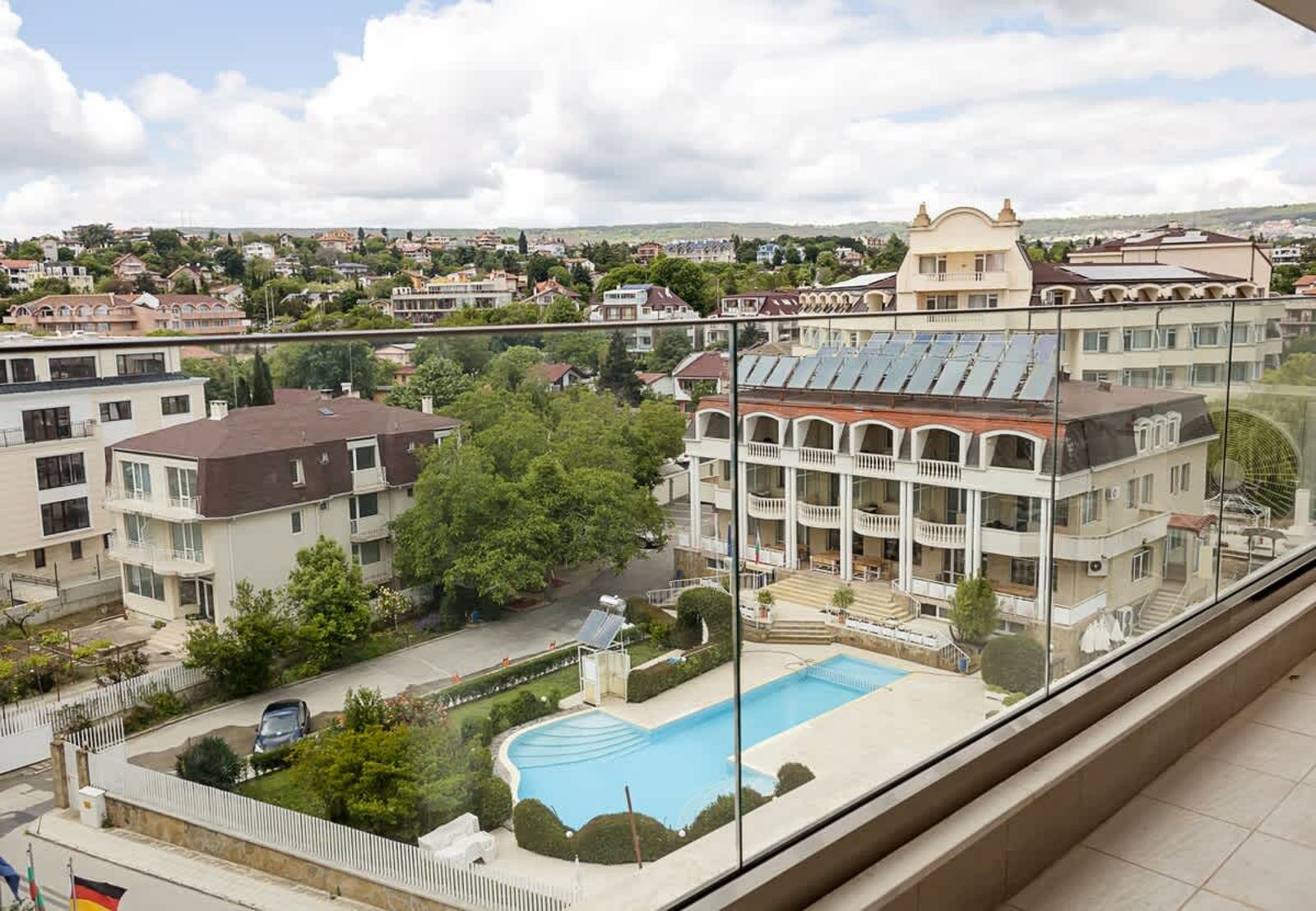 Chic 1BD Flat in St Constantine &amp; Helena Complex - Photo 16