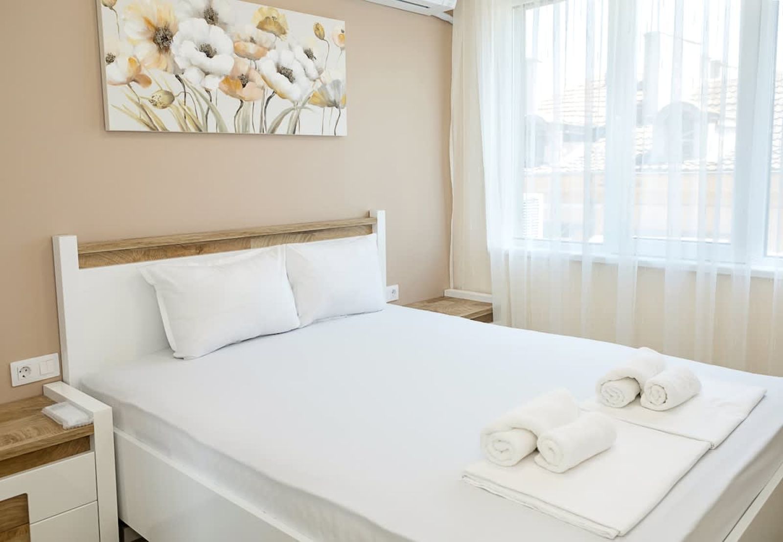 Stylish Apartment - the Heart of Central Varna - Photo 5