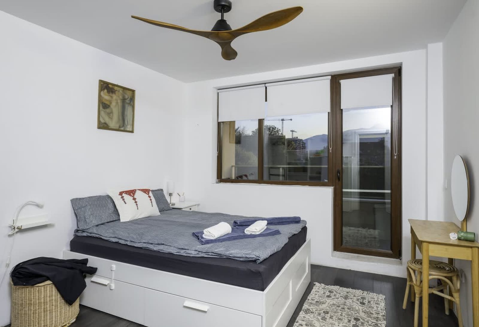 Cozy 1BD Flat Close to the City Center - Cover Photo